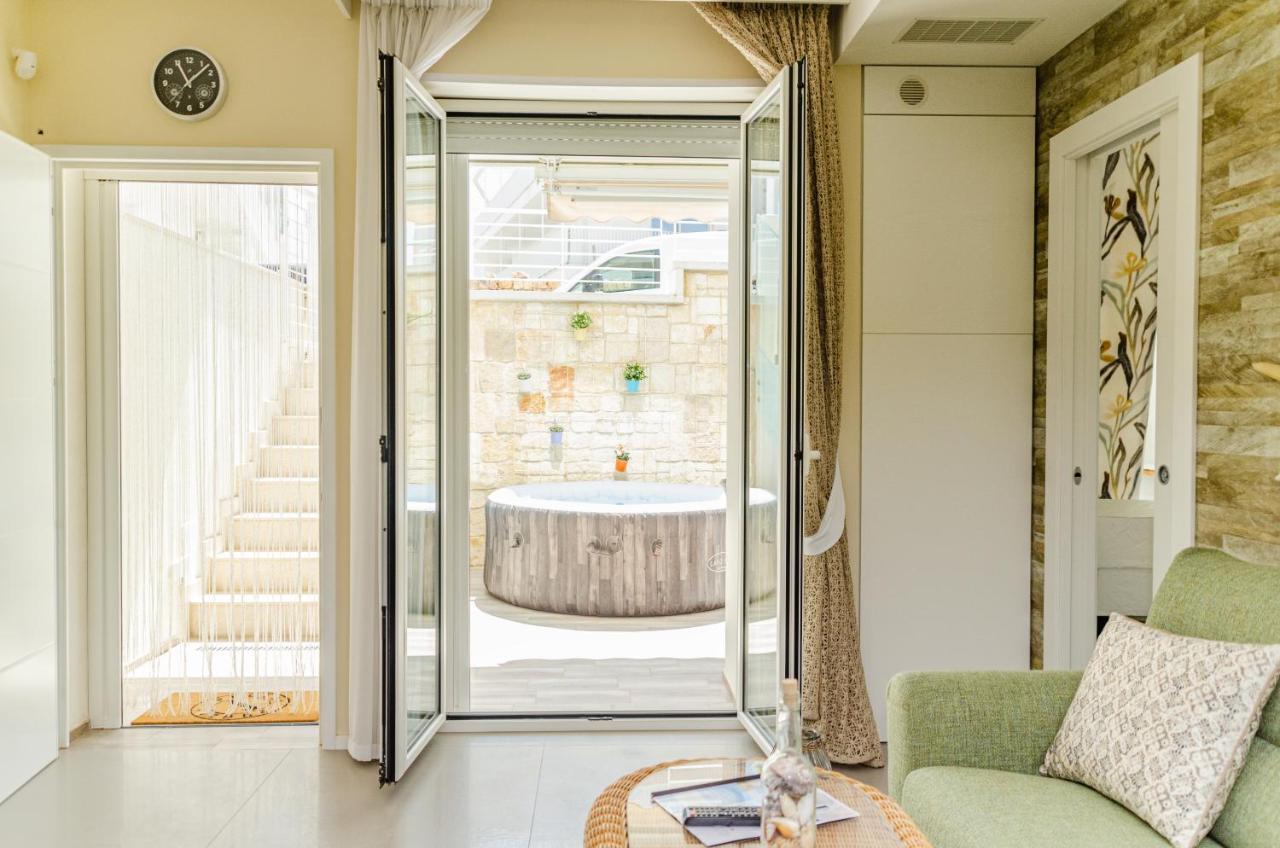 Apulialux Little Jem W Jacuzzi / 180 Steps From Sea Villa Polignano a Mare Dış mekan fotoğraf